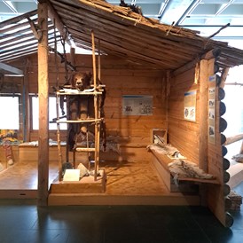 Ausflugsziel: Winterhaus der Nivchi - Naturhistorisches Museum