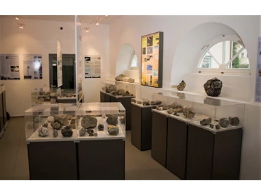 Ausflugsziel: Blick ins Museum - Chiemgau-Impakt - ein bayerisches Meteoritenkraterfeld