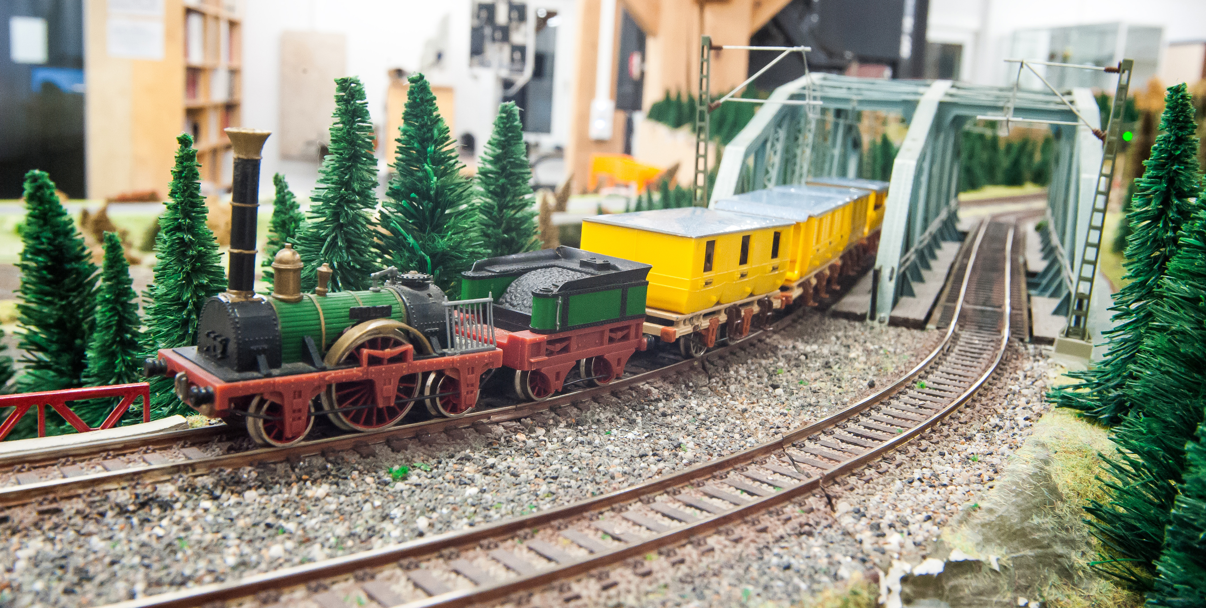 Ausflugsziel: www.Modellbahn Selbstfahrwelten.de Neuses - Eisenbahn Erlebnis 3km v. Schwabach