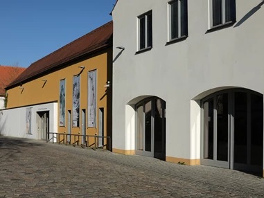 Ausflugsziel: Aussenansicht Stadtmuseum Amberg. Foto: Wolfgang Steinbacher - Stadtmuseum Amberg