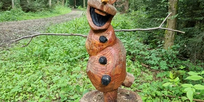Viaggio con bambini - Sachsenheim - Holzfigurenpfad im Calwer Stadtwald