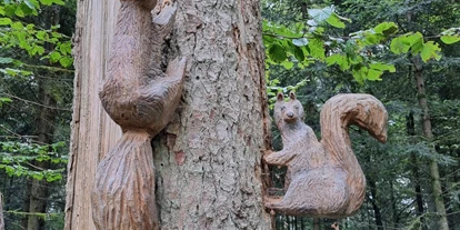 Viaggio con bambini - Sachsenheim - Holzfigurenpfad im Calwer Stadtwald