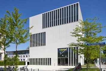 Ausflugsziel: Außenansicht des NS-Dokumentationszentrums München, 2019 - NS-Dokumentationszentrum München