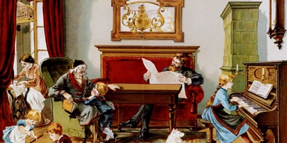 Ausflug mit Kindern - PLZ 97907 (Deutschland) - Großbürgerliches Wohnzimmer um 1910: Rollenverständnis in der Kaiserzeit - Das Lohrer Schulmuseum: Spezialmuseum und Stadtmuseum
