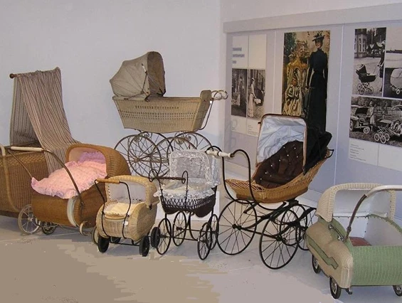 Ausflugsziel: Die Kinderwagenabteilung - Deutsches Korbmuseum