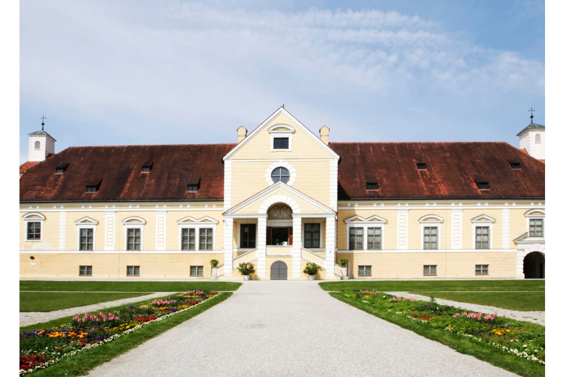 Ausflugsziel: Symbolbild für Ausflugsziel Altes Schloss Schleißheim – „Es war ein Land ...“– Sammlung zur Landeskunde Ost- und Westpreußens. Keine korrekte oder ähnlich Darstellung! - Altes Schloss Schleißheim – „Es war ein Land ...“– Sammlung zur Landeskunde Ost- und Westpreußens
