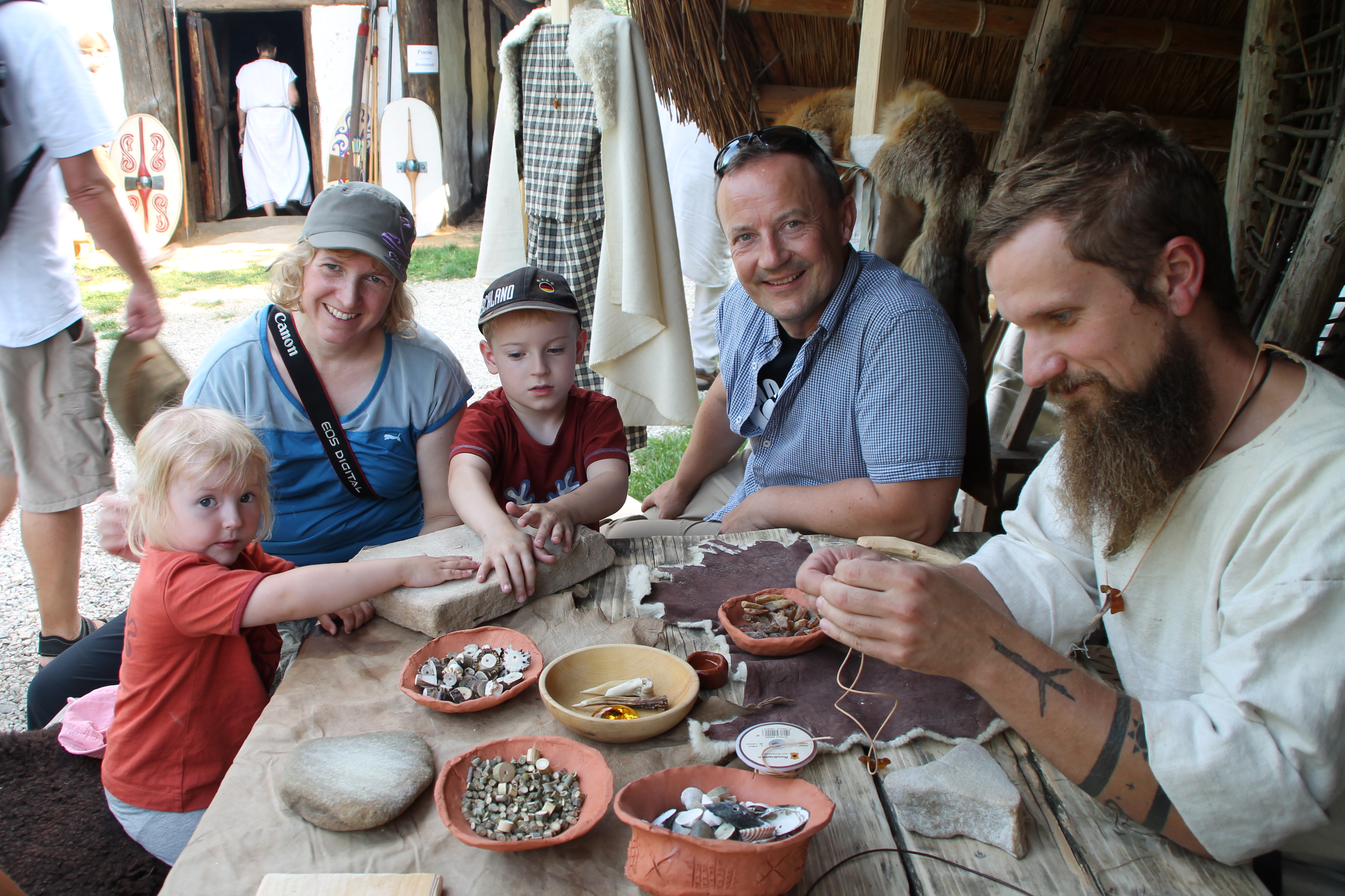Ausflugsziel: Vorgeschichtliches Erlebnisdorf ALCMONA