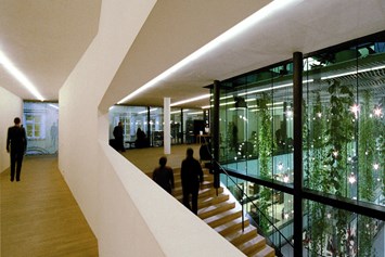 Ausflugsziel: Aufgang zur Ausstellung - Kunsthalle München