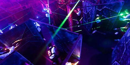 Ausflug mit Kindern - Clausthal-Zellerfeld - funXperience Göttingen | LaserSports, NeonGolf & Mission: Room Escape