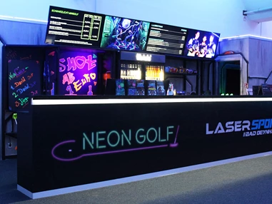 Ausflugsziel: funXperience Bad Oeynhausen | LaserSports, NeonGolf & Mission: Room Escape