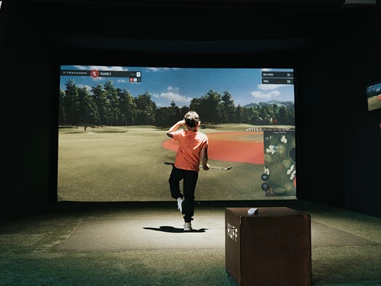 Ausflugsziel: RUFF Indoor Golf - Die neue Freizeitaktivität