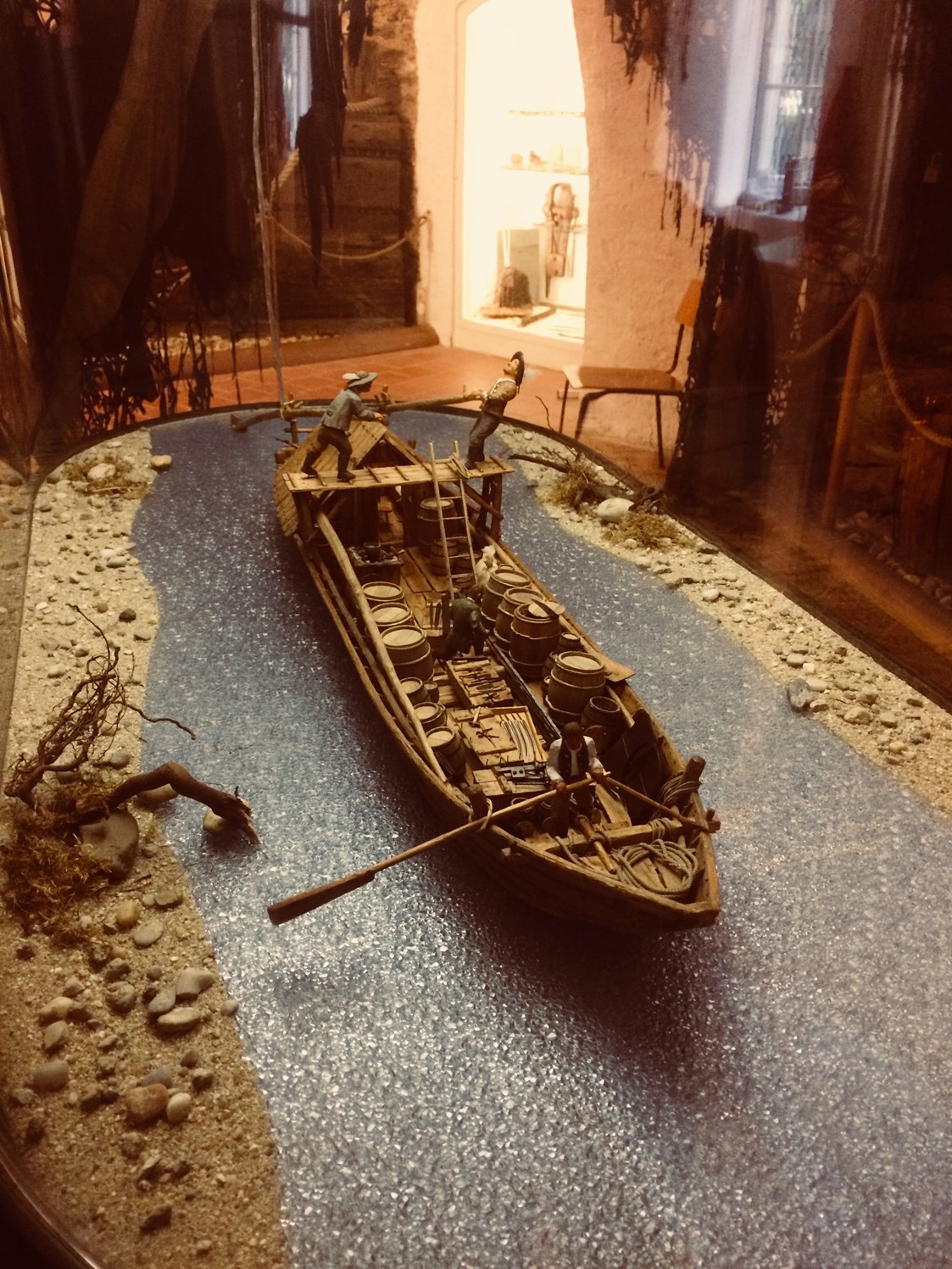Ausflugsziel: Schifffsmodell des ältesten Schiffsfunds auf der oberen Donau - Schifffahrtsmuseum Spitz
