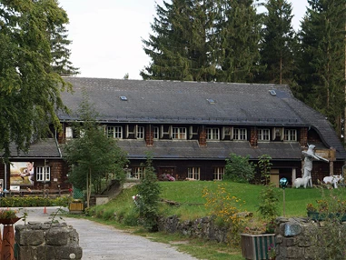 Ausflugsziel: Bogensportzentrum mit Bogenhalle und Bogenshop - Bogensportzentrum Breitenstein