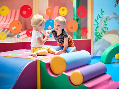 Reis met kinderen - Wickeltisch - H₂O Hotel-Therme-Resort