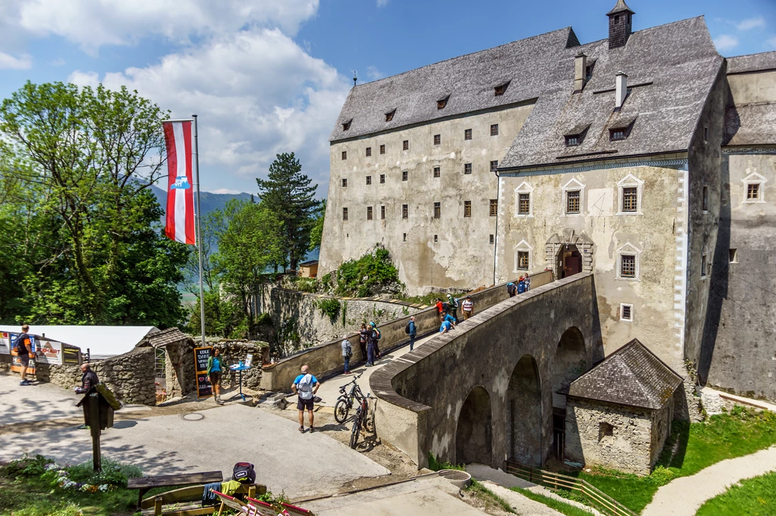 Urlaub: Burg Altpernstein - Steyr und die Nationalpark Region