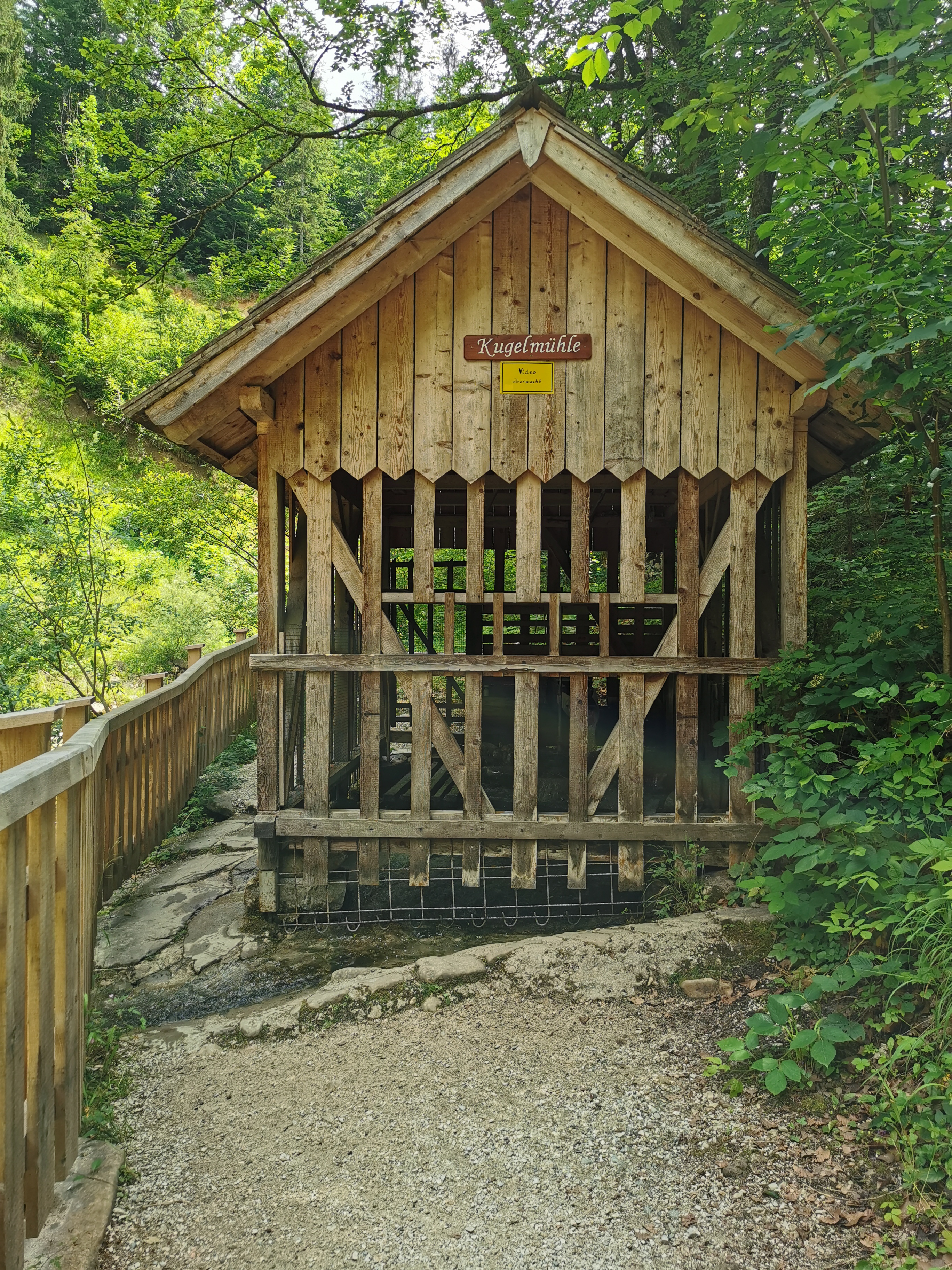 Ausflugsziel: Steinkugelmühle - Geopfad Gams