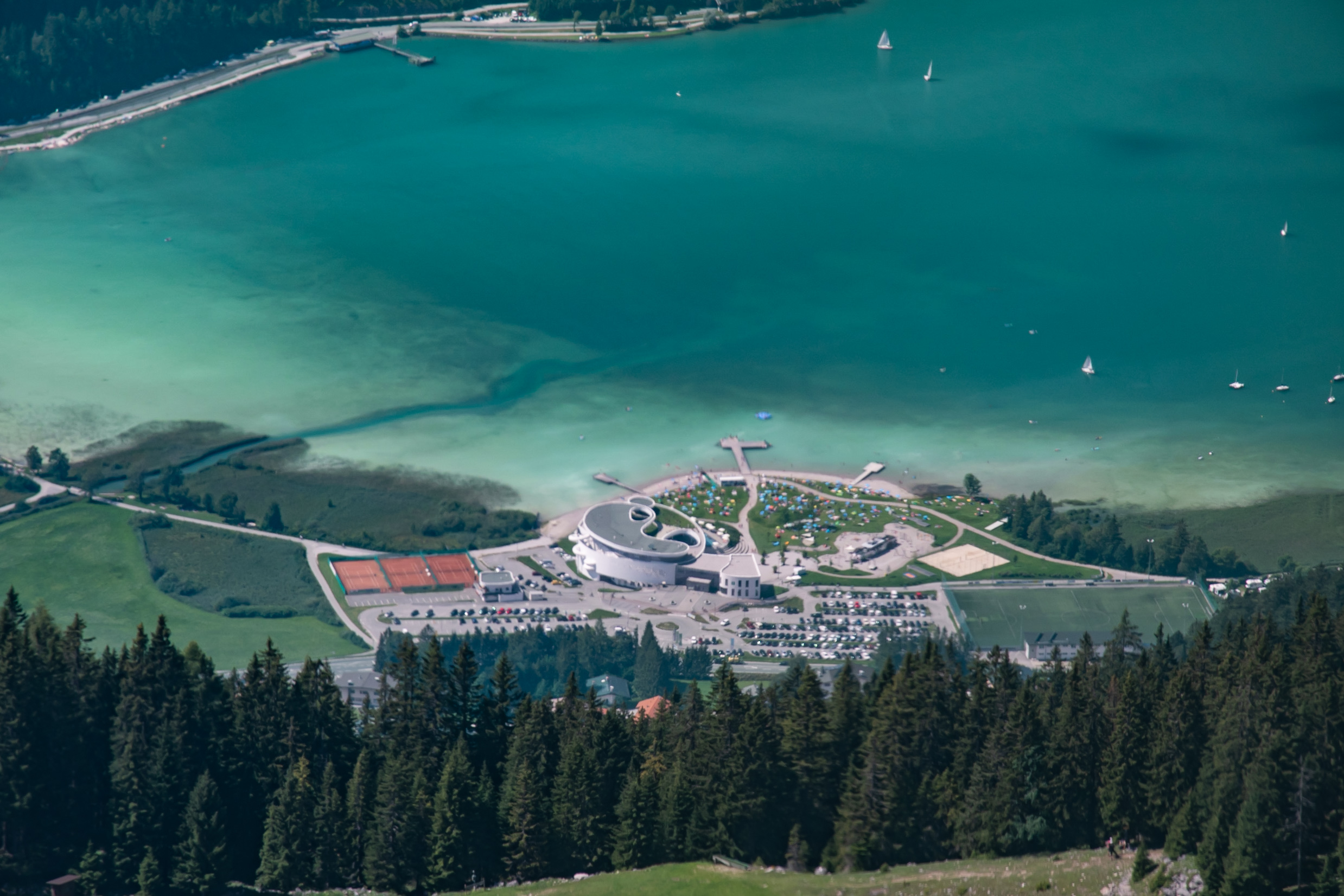Urlaub: Freizeitanlage "Atoll" in Maurach  - Achensee