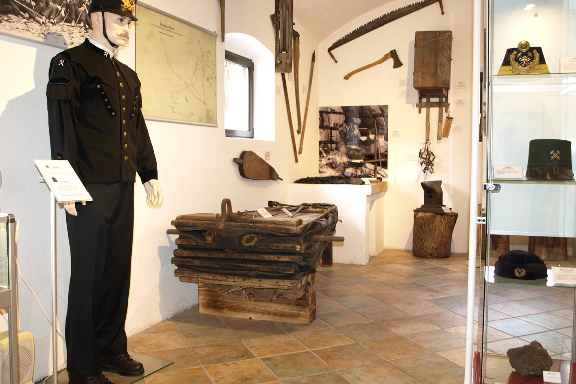 Ausflugsziel: Montanrundweg Altenberger Erzberg und Bergwerksmuseum Montanarum