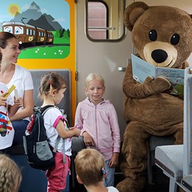 Ausflugsziel: Spielewagen (c)NB-weinfranz - Familien-Erlebniszug Ötscherbär