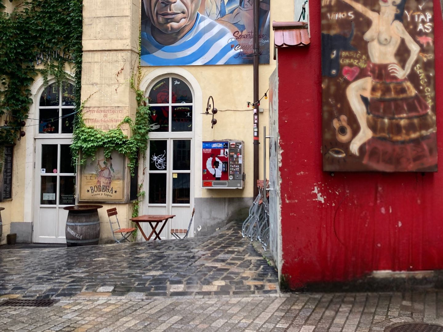 Viaggio con bambini - Hunde: willkommen - Krimi-Trail Regensburg: Der Anschlag