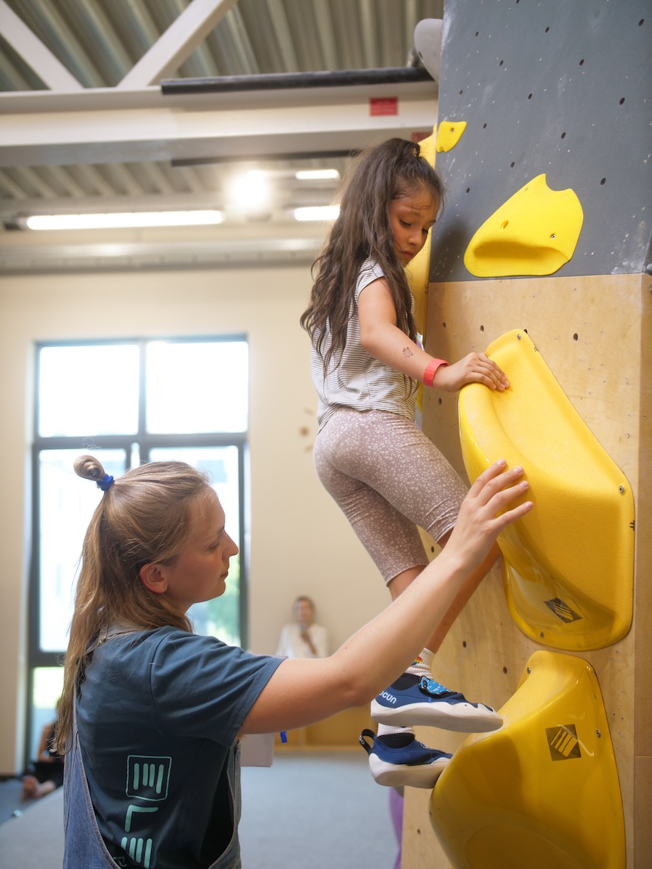 Reis met kinderen - Düsseldorf - ELEMENT Boulders Köln