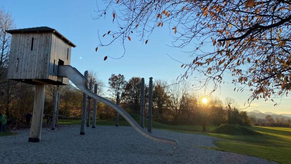 Ausflug mit Kindern - Witterung: Schönwetter - Ebersberg (Landkreis Ebersberg) - Spielplatz am Radweg