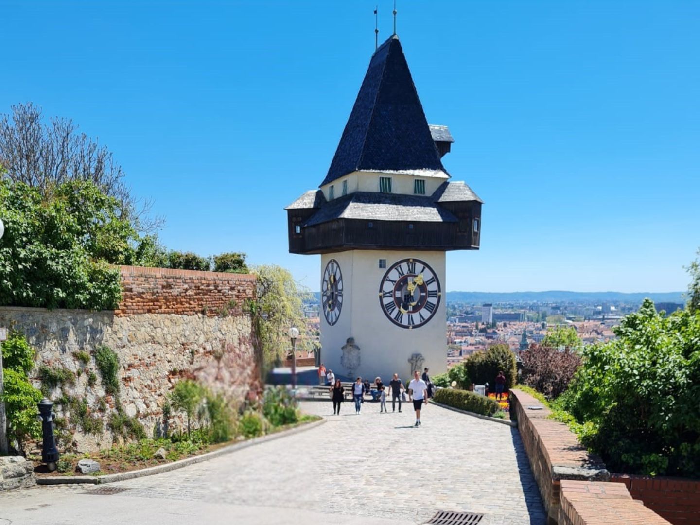 Trip with children - Themenschwerpunkt: Abenteuer - Krimi-Trail Graz: Ehrloser Mord an der Mur