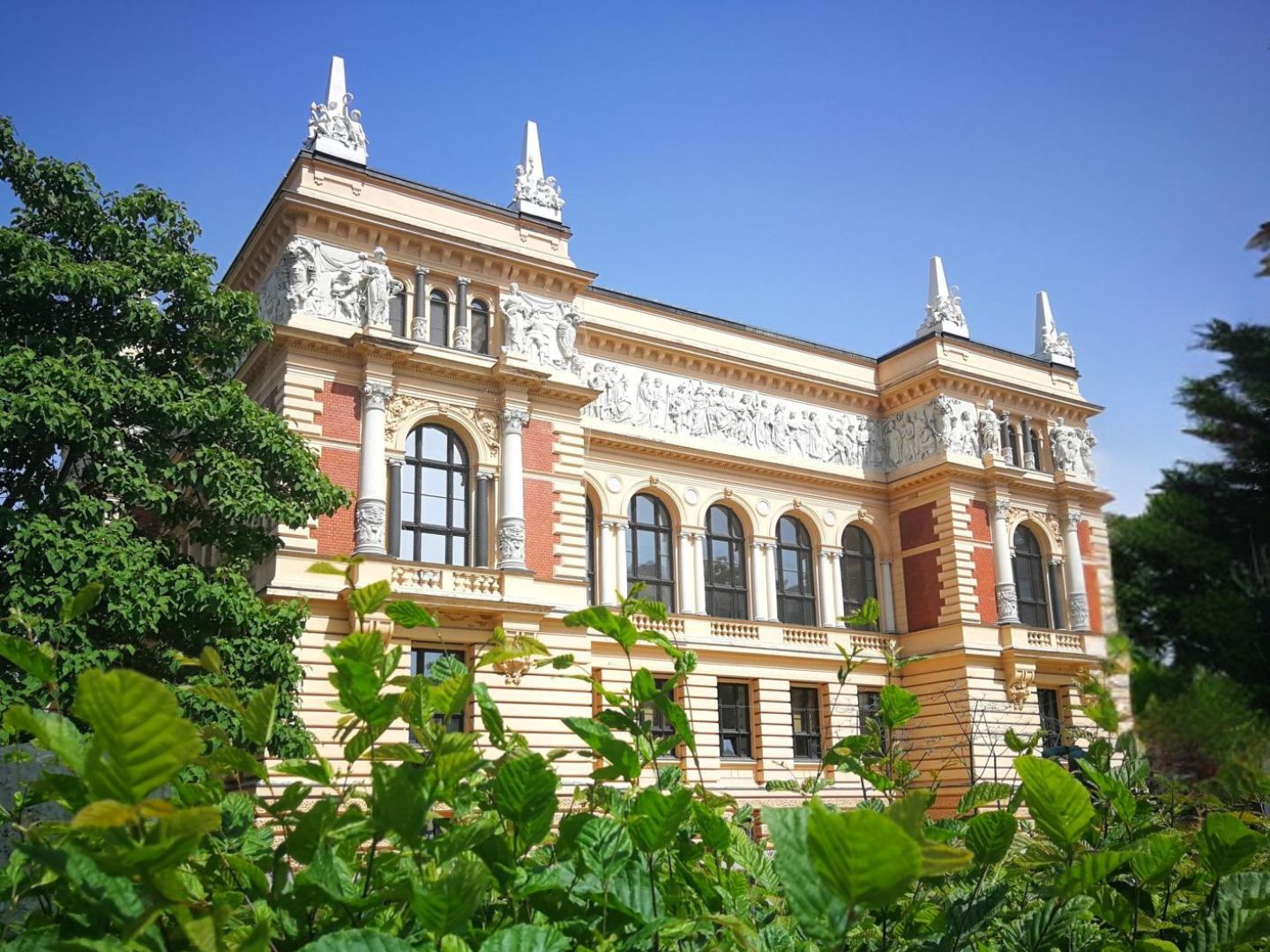 Ausflugsziel: Krimi-Trail Linz: Mann über Bord