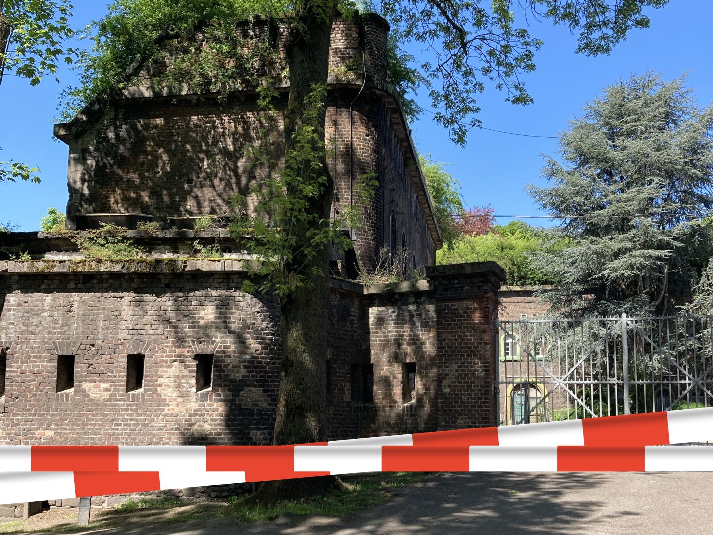 Ausflug mit Kindern - Hennef - Krimi-Trail Köln: Agnesviertel – Auf ein Wort am Fort