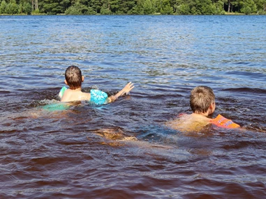 Ausflugsziel: Symbolbild für Ausflugsziel Badesee Ried. Keine korrekte oder ähnlich Darstellung! - Badesee Ried