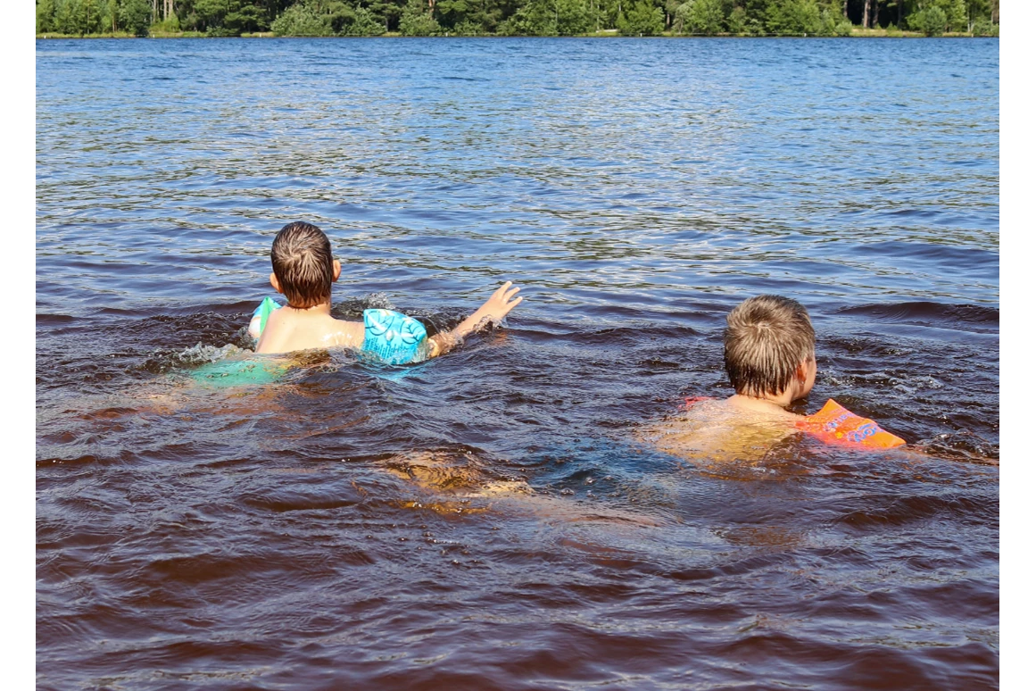 Ausflugsziel: Symbolbild für Ausflugsziel Badesee Ried. Keine korrekte oder ähnlich Darstellung! - Badesee Ried