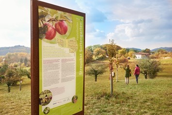 Ausflugsziel: Im Streuobst-Sortengarten werden alte Obstsorten kultiviert. - Streuobst- Sortengarten