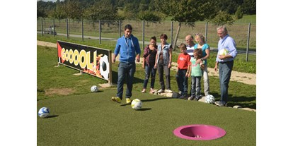Ausflug mit Kindern - erreichbar mit: Bus - Pfullendorf - Fußballgolf