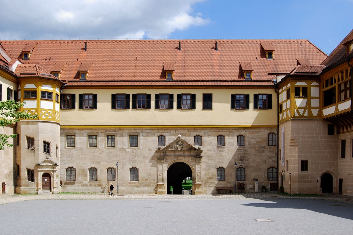 Ausflugsziel: Der Schlosshof mit dem Museum Alte Kulturen. - Museum Alte Kulturen | Schloss Hohentübingen