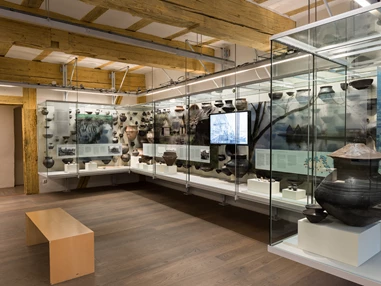 Ausflugsziel: Die jüngere Urgeschichte. - Museum Alte Kulturen | Schloss Hohentübingen