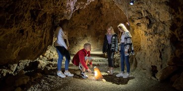 Ausflug mit Kindern - Alter der Kinder: 6 bis 10 Jahre - Langenau - HöhlenErlebnisWelt Giengen-Hürben