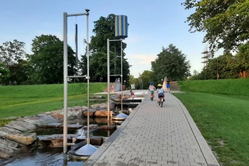 Ausflugsziel: Wasserspielplatz - Der Garten der zwei Ufer