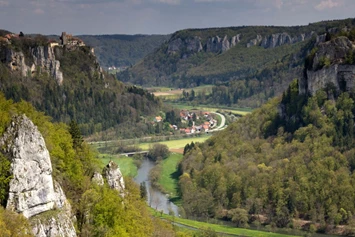 Ausflugsziel: Schloss Werenwag im Donautal - Schloss Werenwag