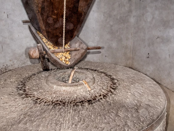 Ausflugsziel: Symbolbild für Ausflugsziel Alte Mühle mit Historischem Mühlenstadel. Keine korrekte oder ähnlich Darstellung! - Alte Mühle mit Historischem Mühlenstadel