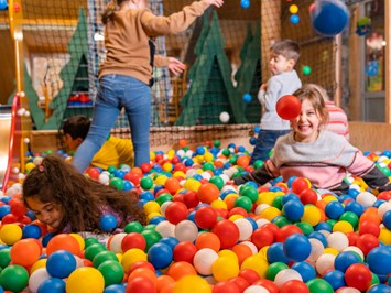Spielscheune Unterkirnach  Highlights beim Ausflugsziel Kinderparadies 
