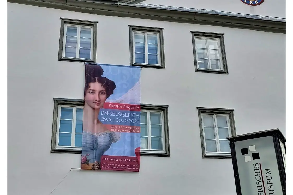 Ausflugsziel: Aktuelle Ansicht Ausstellung Engelsgleich Fürstin Eugenie - Hohenzollerisches Landesmuseum im Alten Schloss
