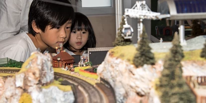 Ausflug mit Kindern - Wickeltisch - Miniaturwelt mit Sima's café