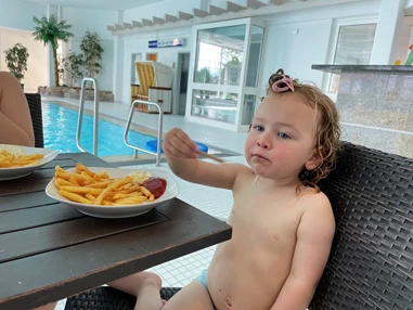 Ausflugsziel: Pommes gehen immer. Sehr lecker.  - Hallenbad & Sauna Sachsenheim