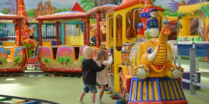 Ausflug mit Kindern - erreichbar mit: Bus - Göppingen - Spieleland Adelberg
