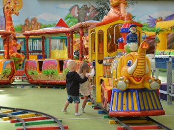 Spieleland Adelberg Highlights beim Ausflugsziel Bahn fahren für die Kids
