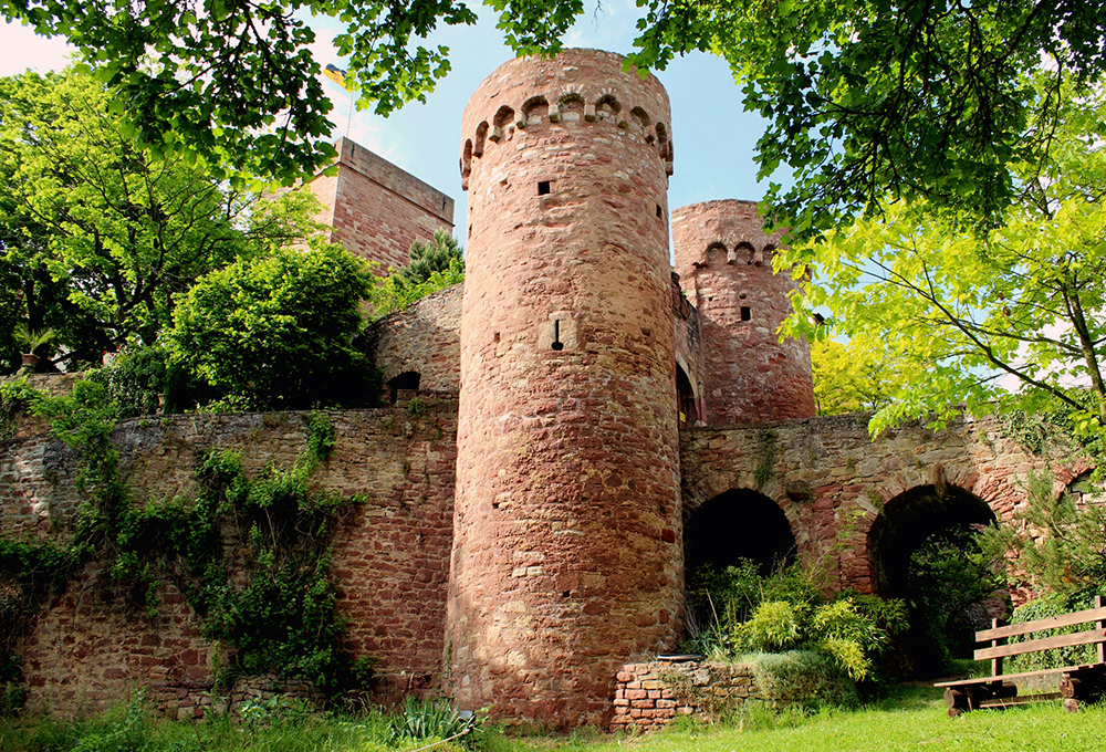 Ausflugsziel: Torgraben - Burg und Burgpark Gamburg ob der Tauber
