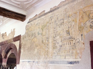 Burg und Burgpark Gamburg ob der Tauber Highlights at the destination Knight's Hall with Barbarossa frescoes