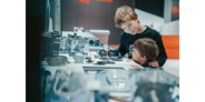Ausflug mit Kindern - Innviertel - Auf 2600 m² kannst du dank einer hochmodernen Ausstellung auf drei Ebenen die Faszination von KTM hautnah erleben.  - KTM Motohall