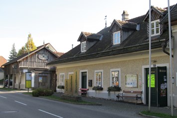 Ausflugsziel: Wienerwaldmuseum Eichgraben mit Handwerksstadel (Foto M. Götzinger) - Wienerwaldmuseum Eichgraben
