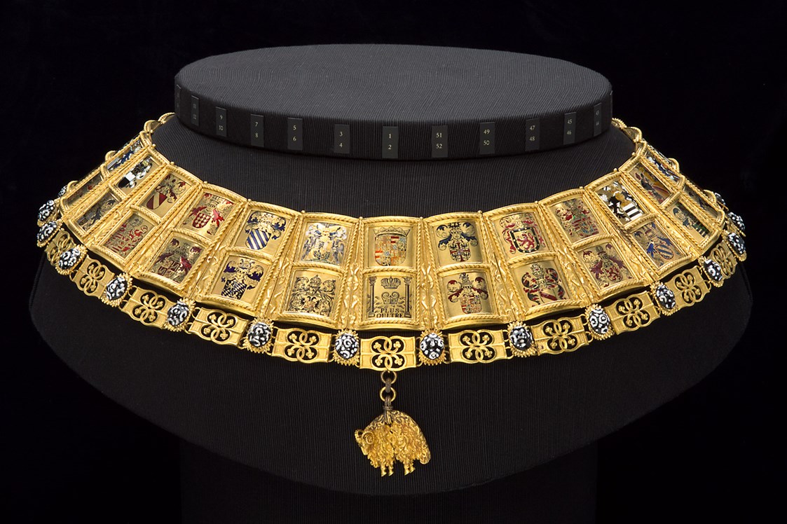 Ausflugsziel: Die Potence (Wappenkette) für den Herold des Ordens vom Goldenen Vlies, Kaiserliche Schatzkammer Wien - Kaiserliche Schatzkammer Wien
